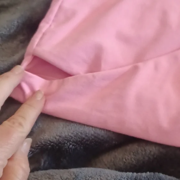 Fabletics Sports Bra - Picture 4 of 12